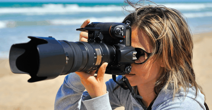 Freelance photographer girl